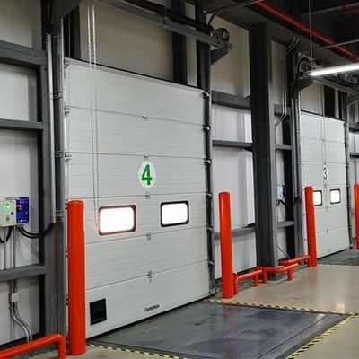 自動垂直リフティング 産業用切断ドア ポリウレタン泡断熱